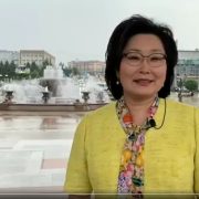 Министр здравоохранения Бурятии — Евгения Юрьевна Лудупова обратилась к жителям с просьбой соблюдать масочный режим
